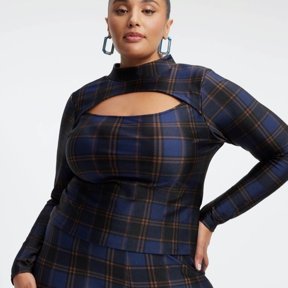 GOOD AMERICAN High Shine Compression Cut-Out Top
